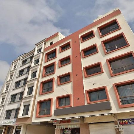 Hotel Kuber Dwarka  Ngoại thất bức ảnh